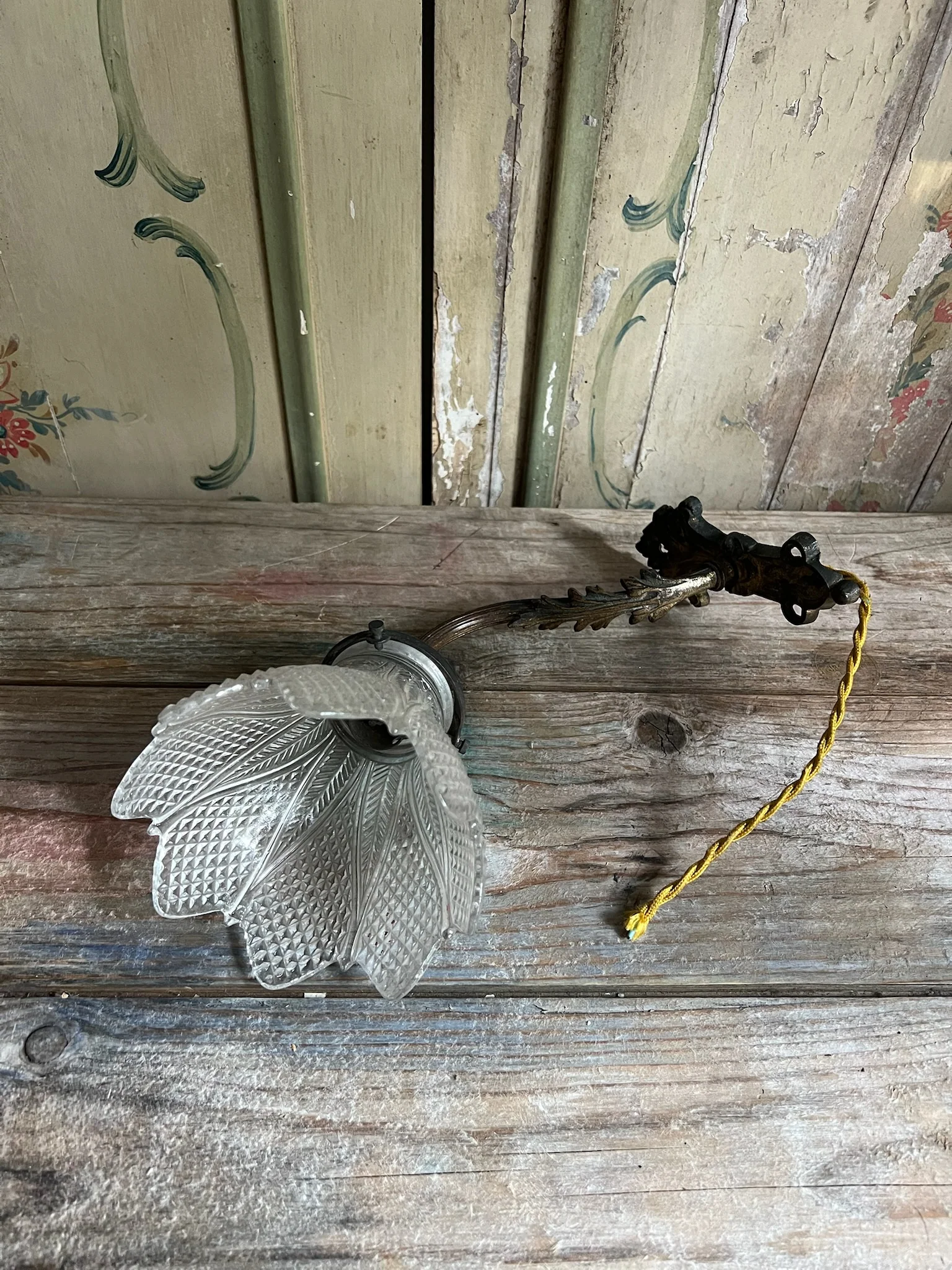Single Vintage Wall Sconce - Image 3